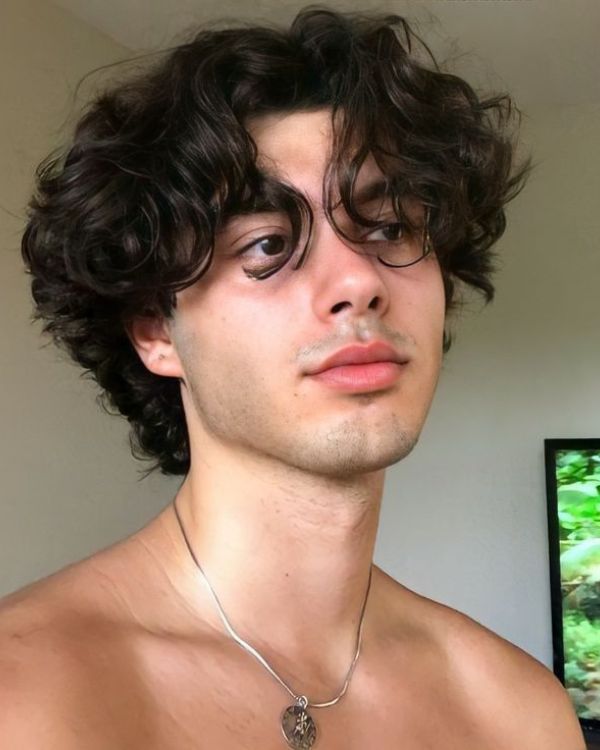 Messy Curly Middle Part